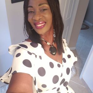 Meet your Posher, Sonia